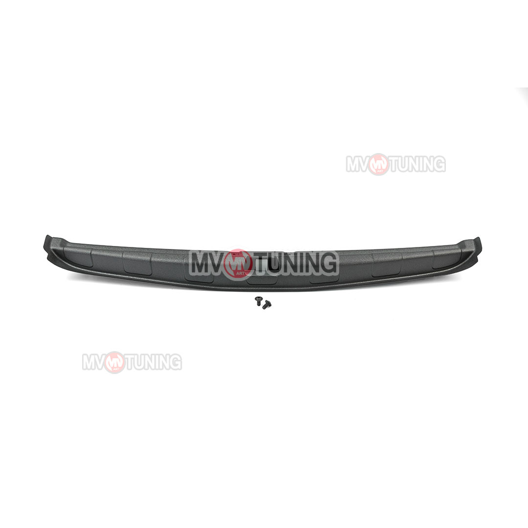 Накладка на порог багажника Рено Дастер (Renault Duster 2010-2021)