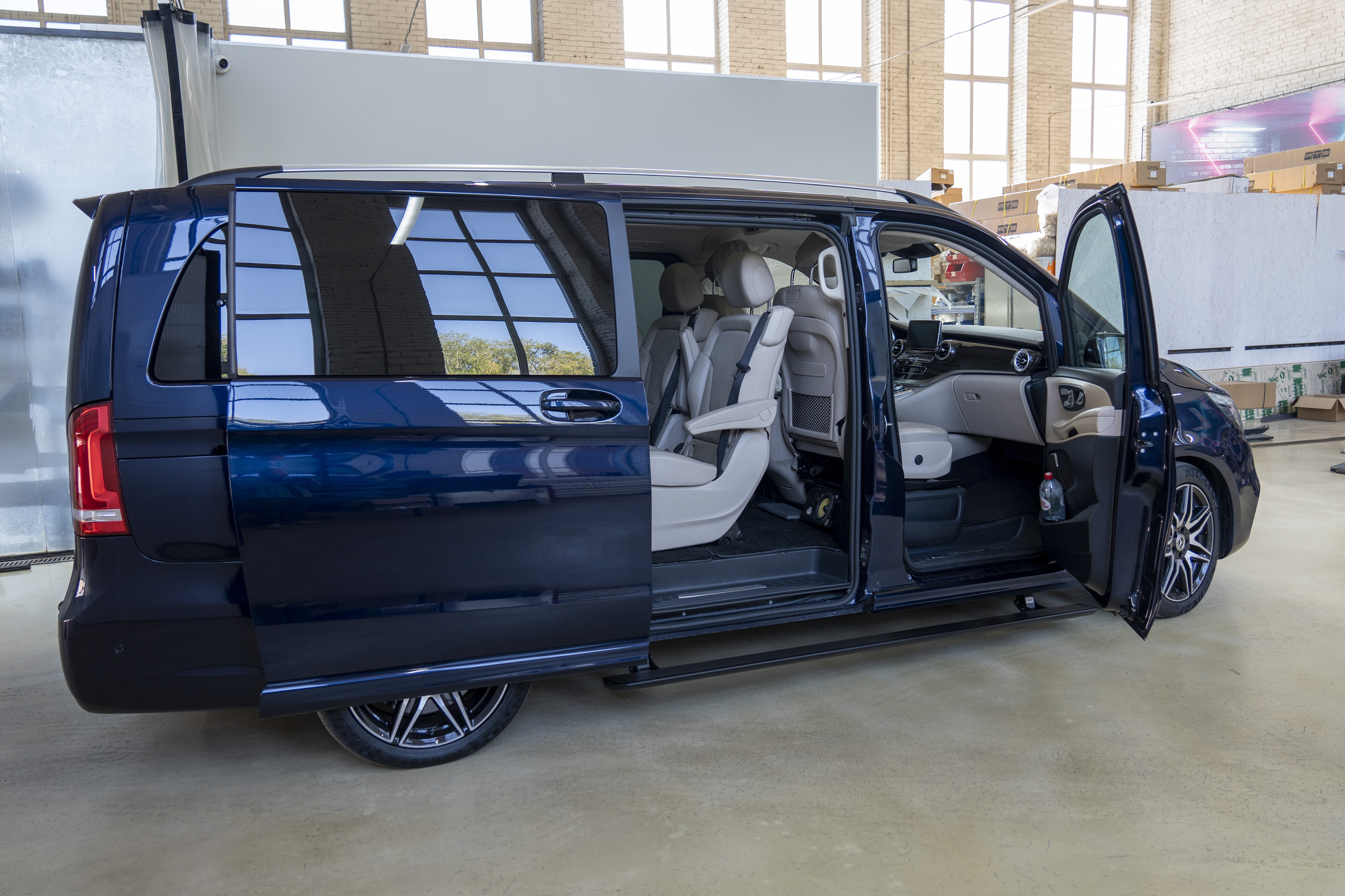 Электрические Пороги ATS для Mercedes Benz Sprinter 2019-2023  (Magnetic)