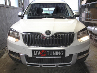 Верхний зимний экран Skoda Yeti Outdoor (2013 - 2018) ТЕКСТУРНЫЙ ПЛАСТИК