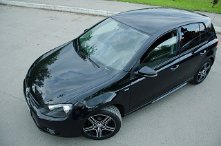 Пороги R-Line VW Golf VI (2008-2012) + УСТАНОВОЧНЫЙ КОМПЛЕКТ