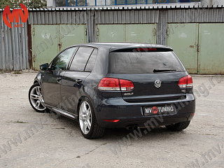 Пороги R-Line VW Golf VI (2008-2012) + УСТАНОВОЧНЫЙ КОМПЛЕКТ
