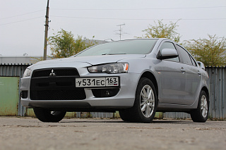 Рамка под номер на передний бампер Mitsubishi Lancer X (2007-2010)