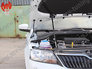 Упор капота Skoda Rapid I Gen (2012-2017)