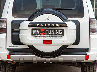 Бокс запасного колеса Mitsubishi Pajeo 4 IV 2006 - 2015 до последнего рестайлинга (покрашеный в коллерый цвет) M313863 ***