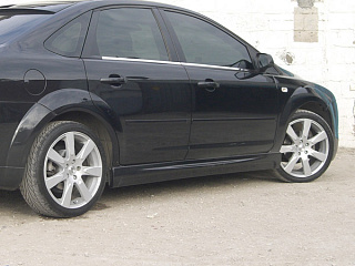 Пороги ICС (седан, хетчбек 3-5D) Ford Focus 2 (2004-2011) + УСТАНОВОЧНЫЙ КОМПЛЕКТ