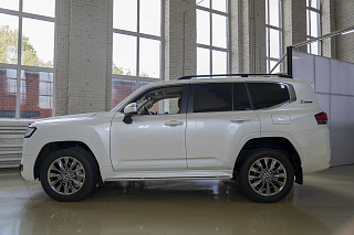 Электрические Пороги ATS для Toyota Land Cruiser LC300 (white)