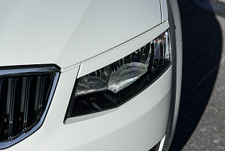 Реснички на фары Skoda Octavia III A7 (2013-2016) + УСТАНОВОЧНЫЙ КОМПЛЕКТ