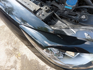 Крашеный комплект. Реснички на фары var №2 Mazda CX-5 (2011-2016) Цвет Черный 41W + УСТАНОВОЧНЫЙ КОМПЛЕКТ