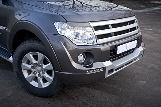 Решетка Радиатора var №3 Mitsubishi Pajero IV 4 Broomer Design (2006-2015)
