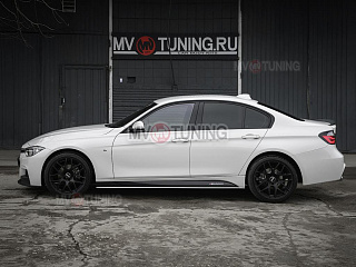 Накладки боковых порогов BMW F30/F31 M Performance (Черный мат)