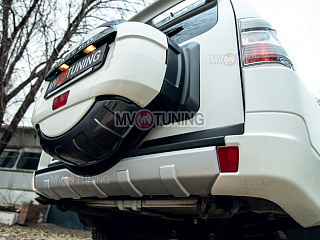 Бокс запасного колеса Mitsubishi Pajeo 4 IV 2006 - 2015 до последнего рестайлинга (покрашеный в коллерый цвет) M313863 ***