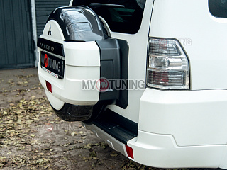 Бокс запасного колеса Mitsubishi Pajeo 4 IV 2006 - 2015 до последнего рестайлинга (покрашеный в коллерый цвет) M313863 ***