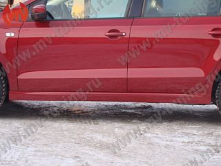 Пороги Volkswagen Polo Sedan (2010 - 2020) + УСТАНОВОЧНЫЙ КОМПЛЕКТ