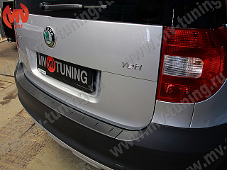 Защитная накладка заднего бампера Skoda Yeti (2009-2012) под покраску