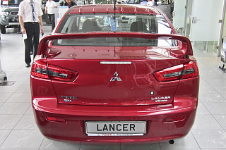 Аэродинамический рассекатель (накладка на крышу 6 зубьев) Zodiak Generator Mitsubishi Lancer X (2007-2016)
