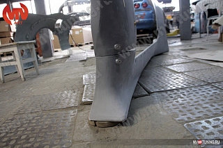 Пороги стиль Rocket Bunny Nissan Skyline R33 1993-1998
