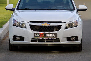 Реснички на фары Chevrolet Cruze var №1 фигурные (2008-2014) + УСТАНОВОЧНЫЙ КОМПЛЕКТ