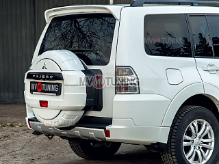 Бокс запасного колеса Mitsubishi Pajeo 4 IV 2006 - 2015 до последнего рестайлинга (покрашеный в коллерый цвет) M313863 ***