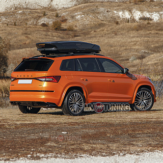 Диффузор заднего бампера под фаркоп для Skoda Kodiaq (2016-2024) Черный глянец