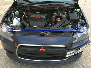 Растяжка передних стоек BLACK для Mitsubishi Lancer X (2007-2016)