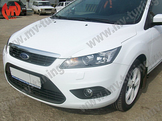 Крашеный комплект. Реснички на фары широкие var №2 Ford Focus 2 (2008-2011) Цвет Белый Frozen White + УСТАНОВОЧНЫЙ КОМПЛЕКТ