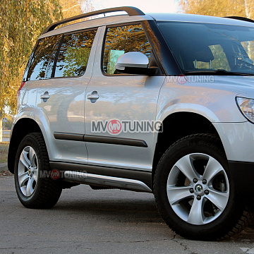 SNOW SILVER. Накладки на пороги Алюминиевый Вид (Взгляд) Skoda Yeti (2009-2012) окрашенный  комплект в серебро