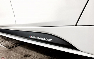 Накладки боковых порогов BMW F30/F31 M Performance (Черный мат)